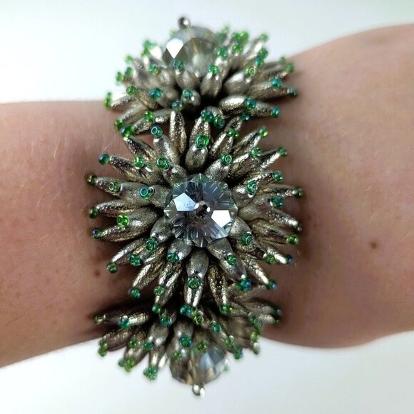 Vera Wang Silver/Green Large Sparkle Bracelet - Picture 7 of 7